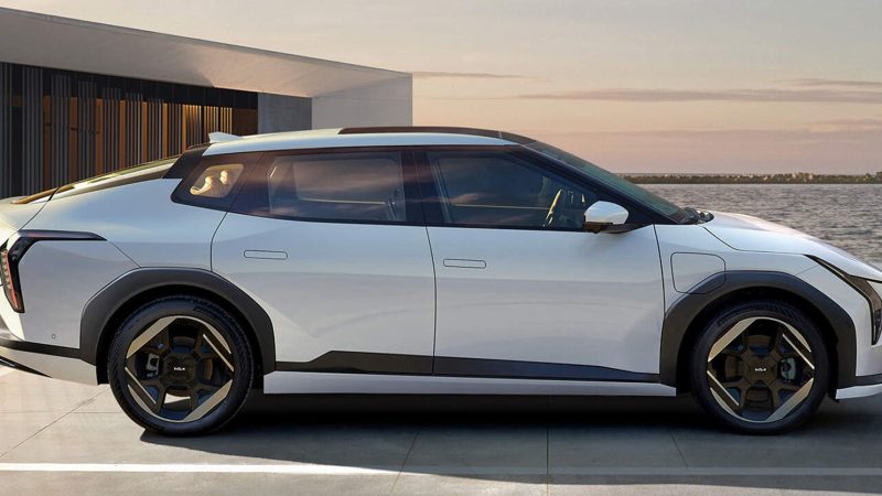 เปิดราคา 1.04 – 1.35 ล้านบาทในออสเตรเลีย KIA EV4 : 456 – 612 กม./ชาร์จ WLTP