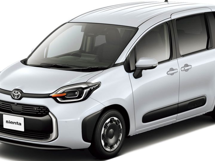 ประหยัดน้ำมัน 28.4 กม./ลิตร WLTC : ในญี่ปุ่น TOYOTA SIENTA ราคาเริ่ม 394,000 บาท
