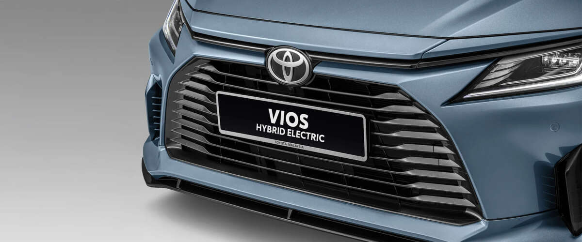เพิ่มสีฟ้าอ่อน TOYOTA VIOS ไฮบริด ในมาเลเซีย ใหม่ ราคา 801,000 – 848,000 บาท