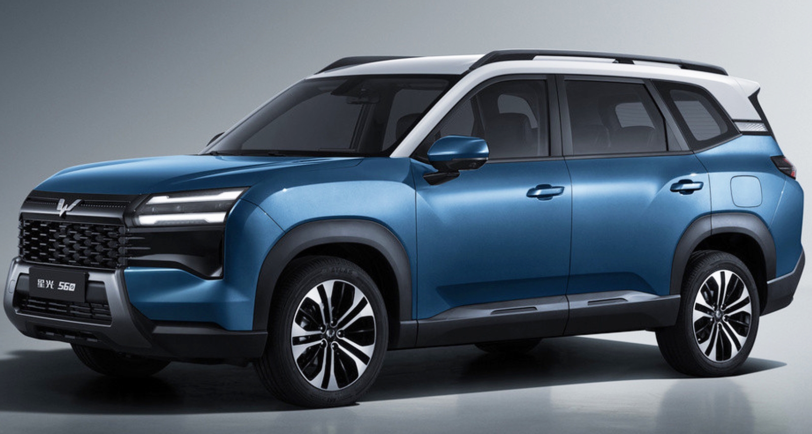 เปิดตัวพวงมาลัยขวาต้นปีนี้ ในอินโดฯ Wuling Starlight 560 BEV/PHEV ใหม่