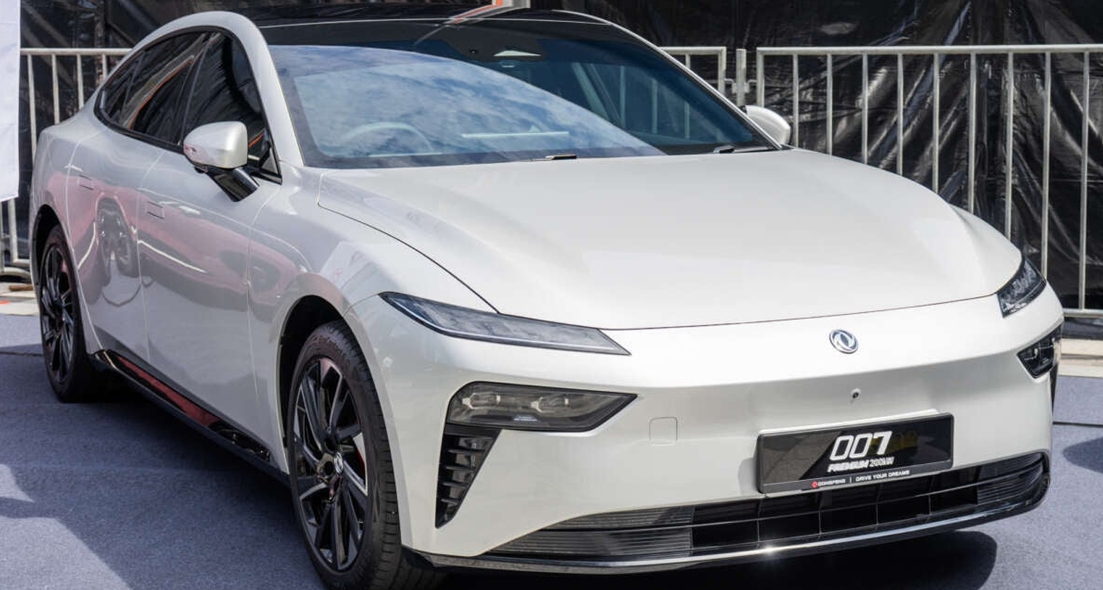 เปิดขายพวงมาลัยขวา ราคา 1.29 ล้านบาทในมาเลเซีย Dongfeng eπ 007 EV วิ่งได้กว่า 650 กม./ชาร์จ CLTC