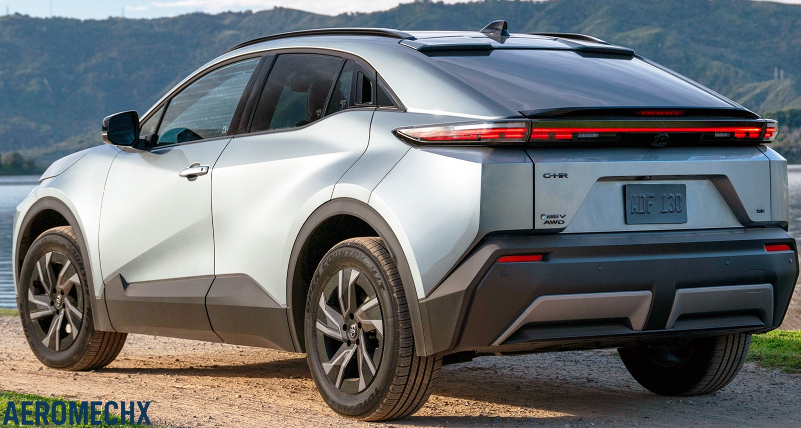 เปิดราคา 1.15 ล้านบาทในสหรัฐฯ TOYOTA C-HR EV AWD 459 กม./ชาร์จ EPA 338 แรงม้า