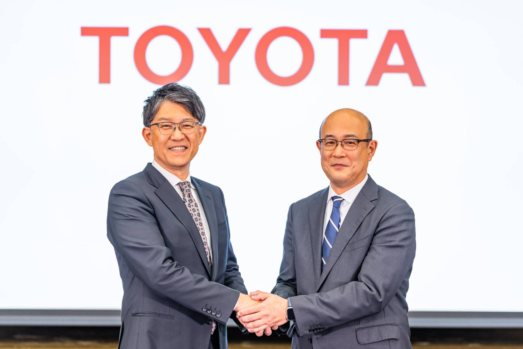 TOYOTA ยืนยันเปลี่ยน CEO ใหม่ จาก โคจิ ซาโตะ เป็น คอนตะ เคนตะ