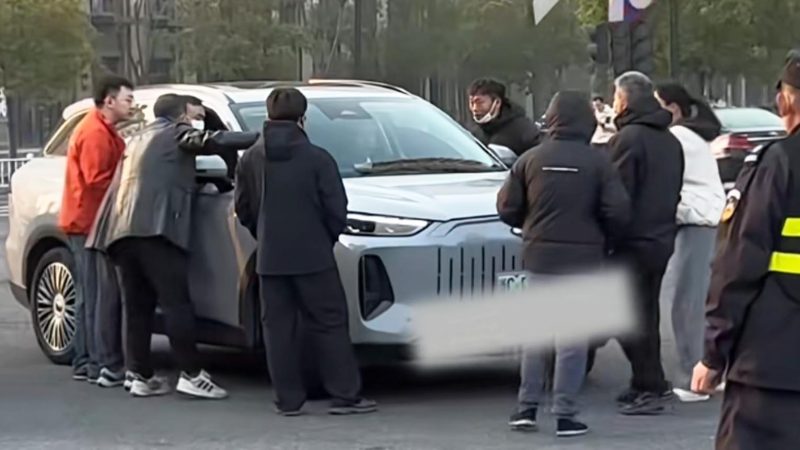 งานจัดแสดงรถยนต์มีปัญหา 315 หางโจว ปี 2026 เดือด! ค่ายรถแห่สกัดทางเข้า หวังเจรจานอกรอบปิดปากลูกค้า