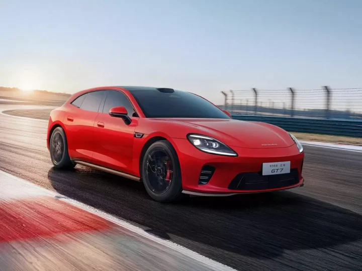 5 ชั่วโมงจอง 10,000 คันในจีน GAC Aistaland GT7 วิ่งได้กว่า 900 กม./ชาร์จ CLTC ราคา 1.34 ล้านบาท