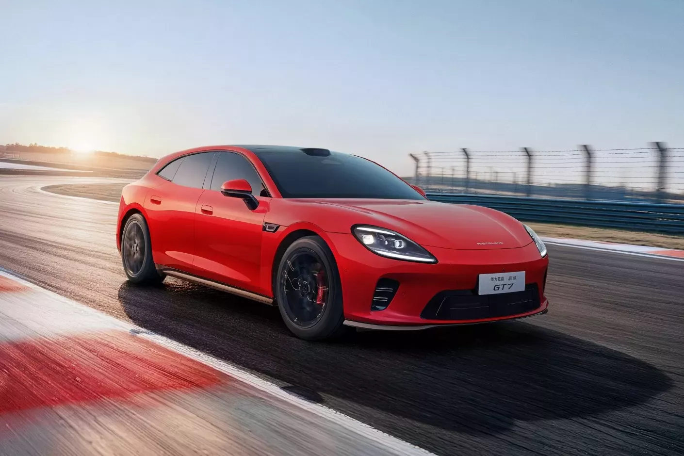 5 ชั่วโมงจอง 10,000 คันในจีน GAC Aistaland GT7 วิ่งได้กว่า 900 กม./ชาร์จ CLTC ราคา 1.34 ล้านบาท
