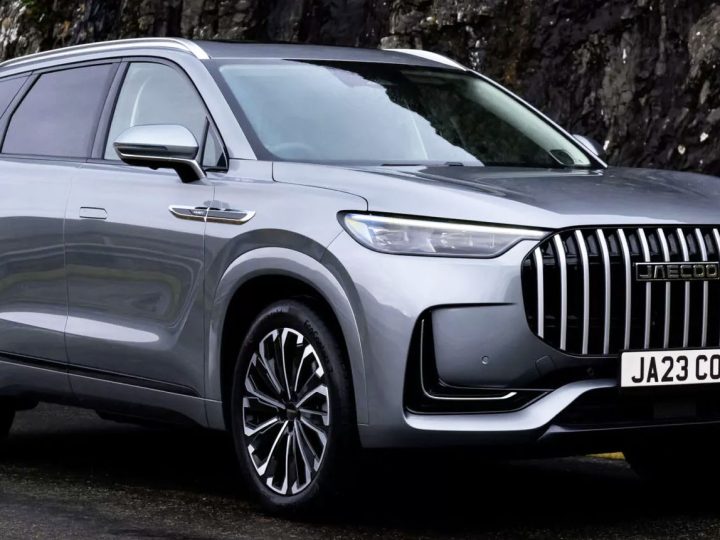 Jaecoo 8 SUV เรือธงรุ่นใหม่ ทางเลือกเบาะ 6 หรือ 7 ที่นั่ง พร้อมขุมพลัง PHEV สุดแรง ในอังกฤษ 