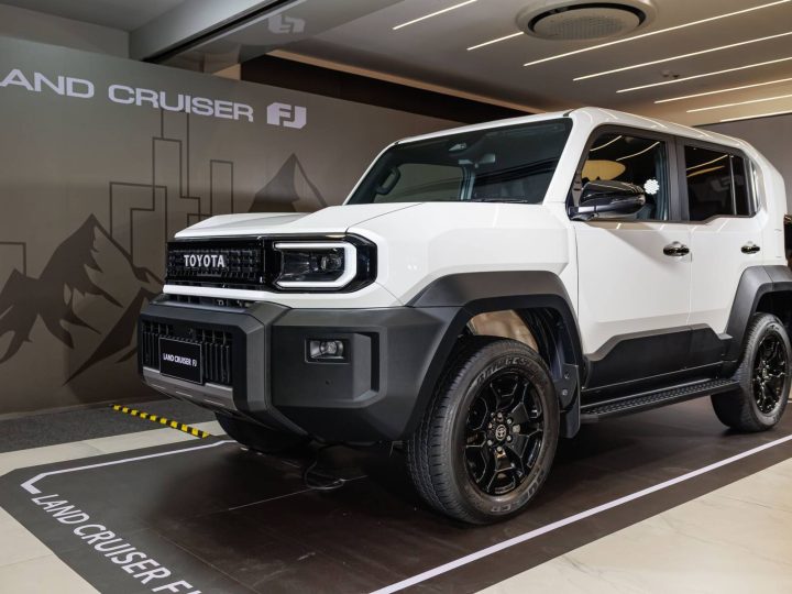 รวมภาพคันจริง! TOYOTA Land Cruiser FJ ราคา 1,269,000 บาท เบนซิน 2.7 4WD โตโยต้า แลนด์ครุยเซอร์ เอฟเจ