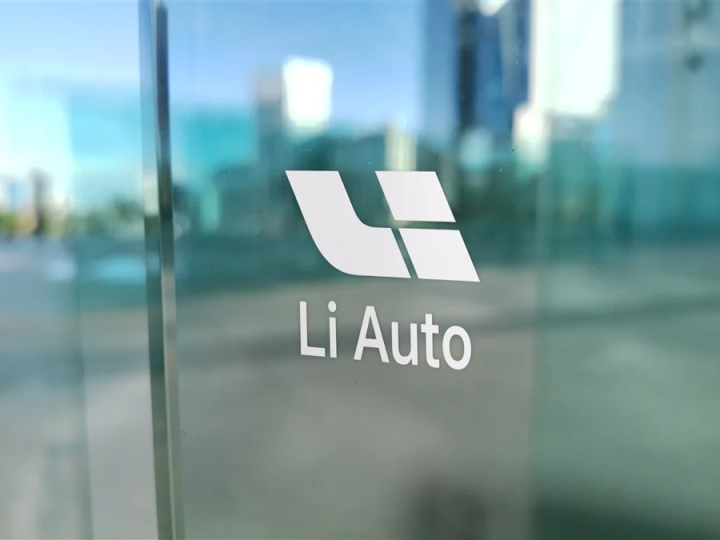 วิกฤต Li Auto! กำไรวูบ 99% ใน Q4 2025 จากเจ้าตลาดหรู สู่สงครามราคา เกิดอะไรขึ้นกับ “Ideal Car”