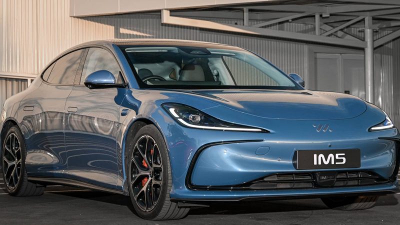 เปิดขายไทย! ราคา 1,449,000 บาท MG IM5 มีรุ่นเดียว วิ่งไกล 860 กม./ชาร์จ NEDC แบตขนาด 100kWh DC 396kW