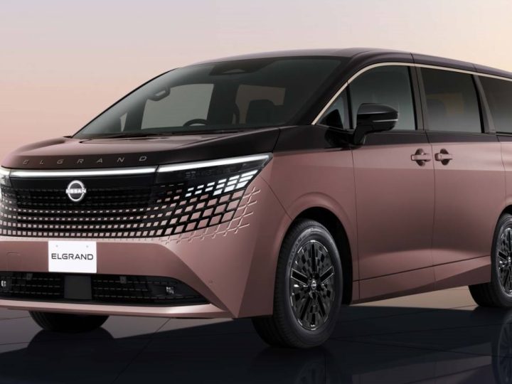 All-NEW Nissan Elgrand (E53) e-POWER e-4ORCE ใหม่ ราคา 1,455,000 บาท ในประเทศญี่ปุ่น