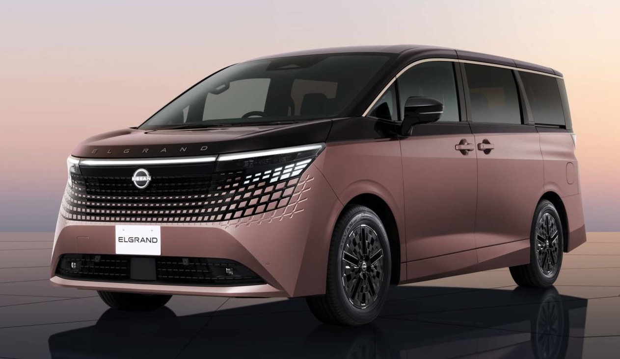 All-NEW Nissan Elgrand (E53) e-POWER e-4ORCE ใหม่ ราคา 1,455,000 บาท ในประเทศญี่ปุ่น