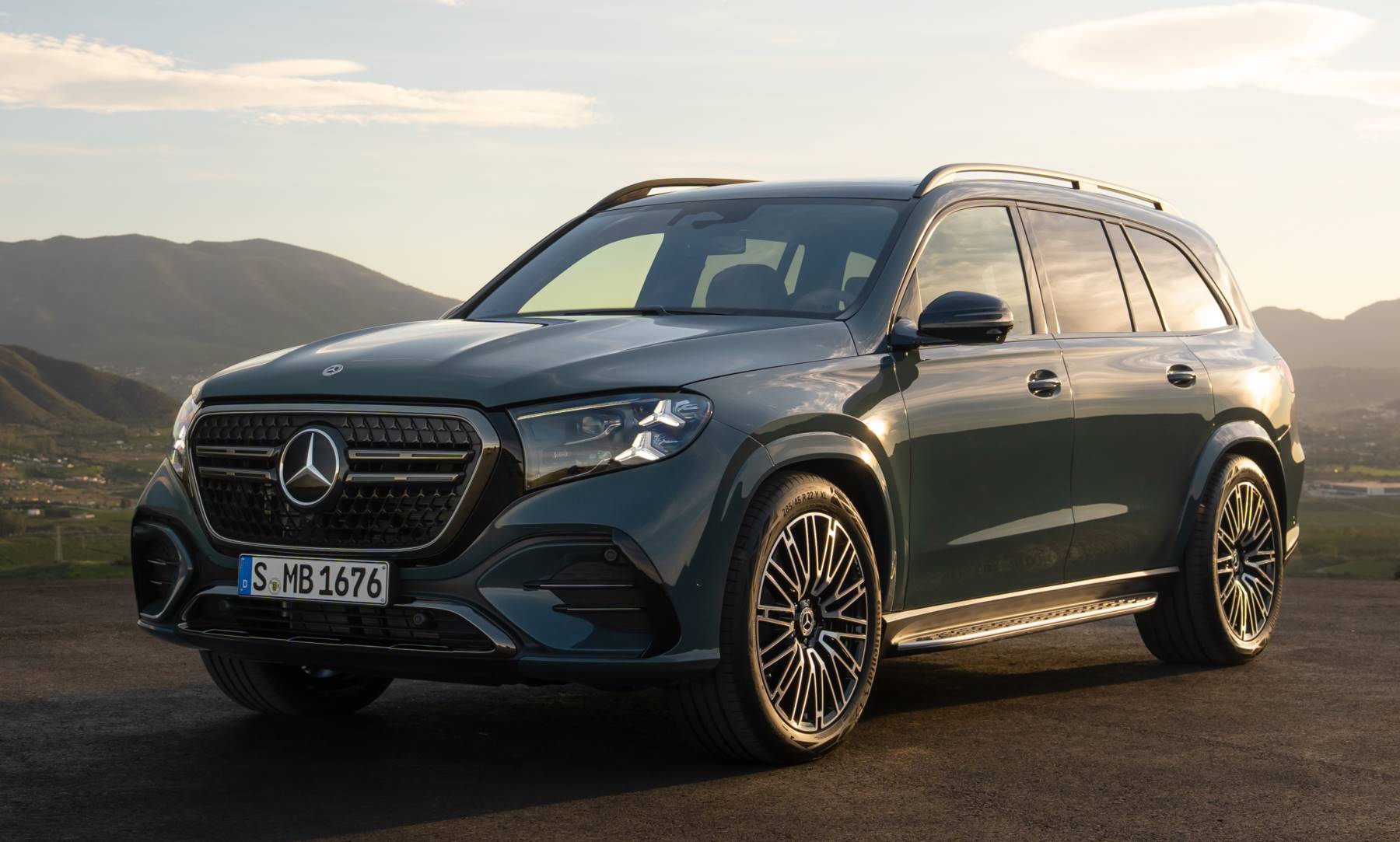 The new Mercedes-Benz GLS 2026 ยกระดับความหรูหราสู่ “S-Class of SUVs” อย่างสมบูรณ์แบบ