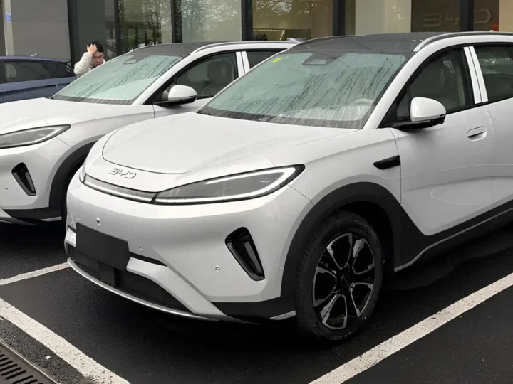 เผยภาพ! BYD Sealion 05 DM-i MY2026 ปลั๊กอินไฮบริดใหม่ วิ่งไฟฟ้าสูงสุด 305 กม. ก่อนเปิดตัวในจีน