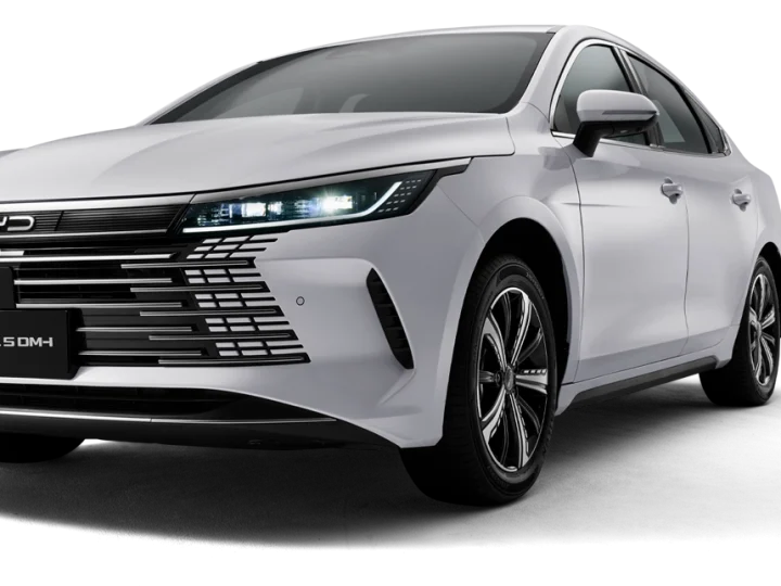 ลดราคาตัวเริ่ม! 100,000 บาท BYD SEAL 5 DM-i ปลั๊กอินไฮบริด ราคาเริ่ม 499,900 บาท วิ่งไฟฟ้า 85 กม. บีวายดี ซีล
