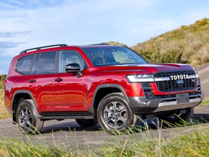 เปิดขายออสเตรเลีย 3.65 ล้านบาท Toyota LandCruiser 300 Series HYBRID V6 เทอร์โบคู่ 3.4 ลิตร 456 แรงม้า