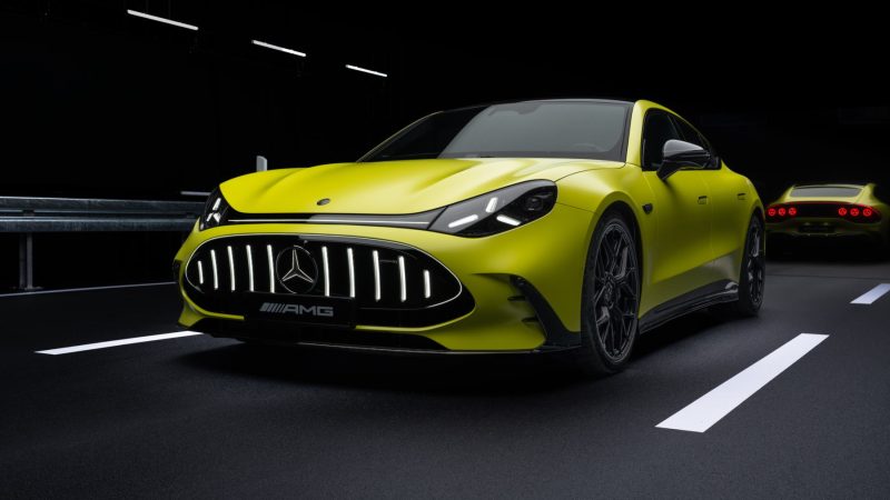 เปิดตัว Mercedes-AMG GT 4-Door Coupé ตัวแรง 3 มอเตอร์ไฟฟ้า 1,169 แรงม้า วิ่งได้ 700 กม./ชาร์จ WLTP