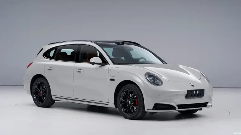 เผยภาพ GWM ORA 7 ใหม่ ก่อนเปิดตัวในจีน ดีไซน์คล้าย Porsche Panamera