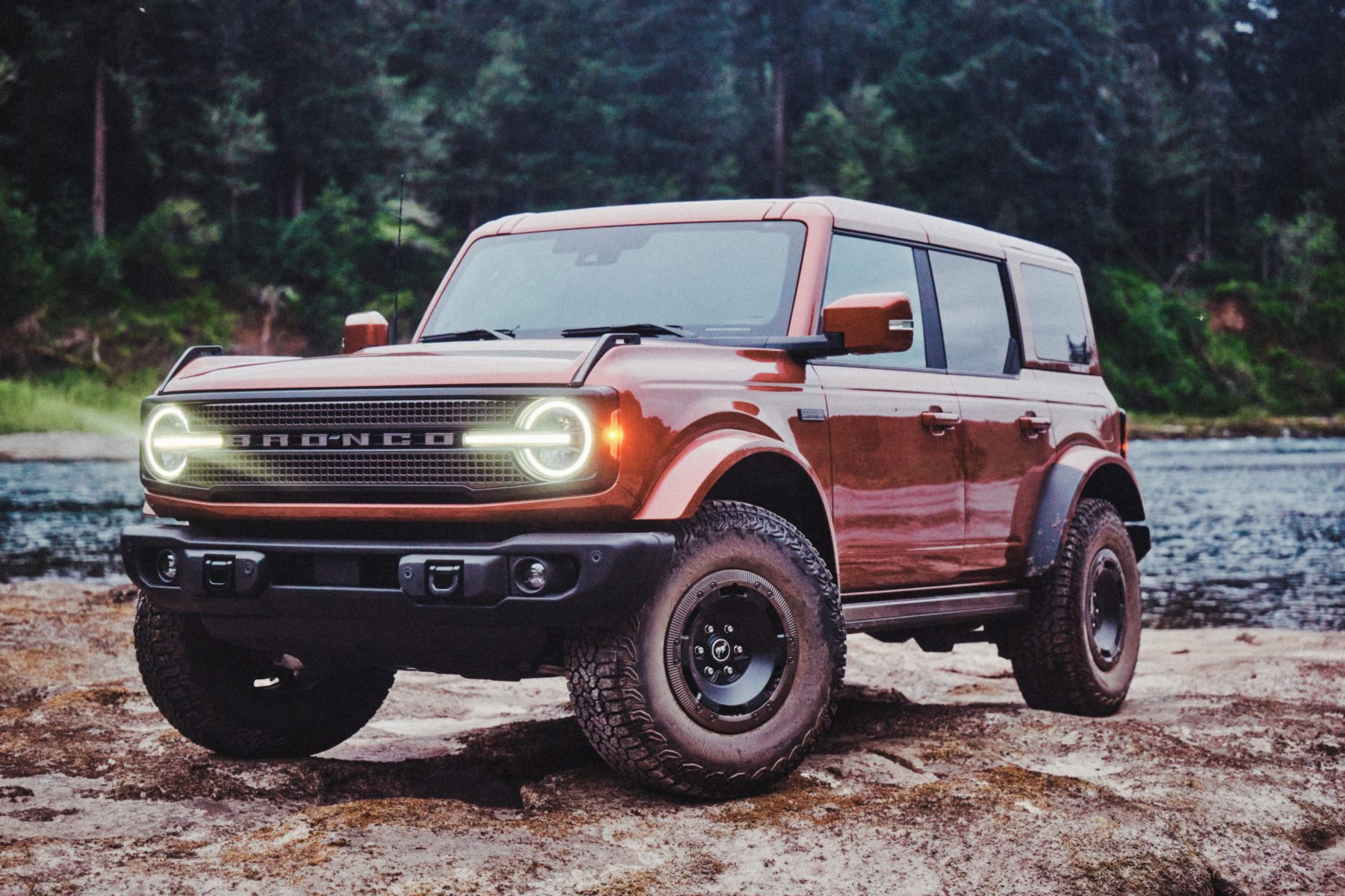 Ford Bronco Filson Edition รุ่นใหม่ ในสหรัฐฯ เบนซิน 3.0 ลิตร Twin-Turbo V6 418 แรงม้า 4WD