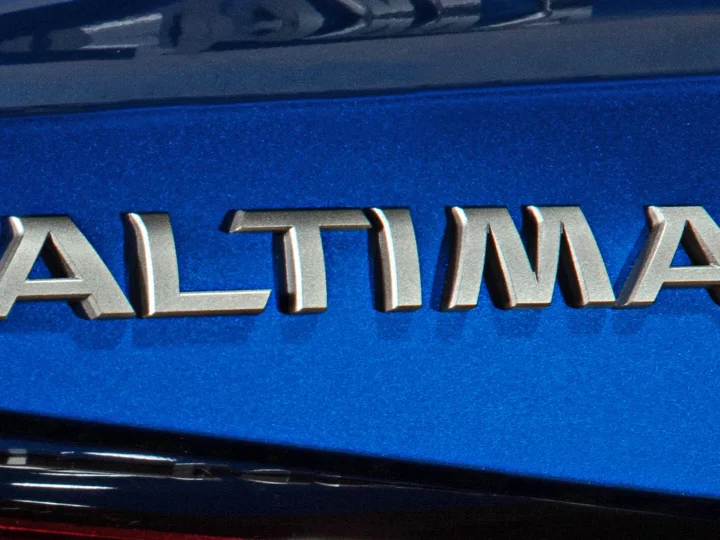 NISSAN เตรียมยุติการจำหน่าย Altima และ Rogue Plug-In Hybrid ในสหรัฐฯ