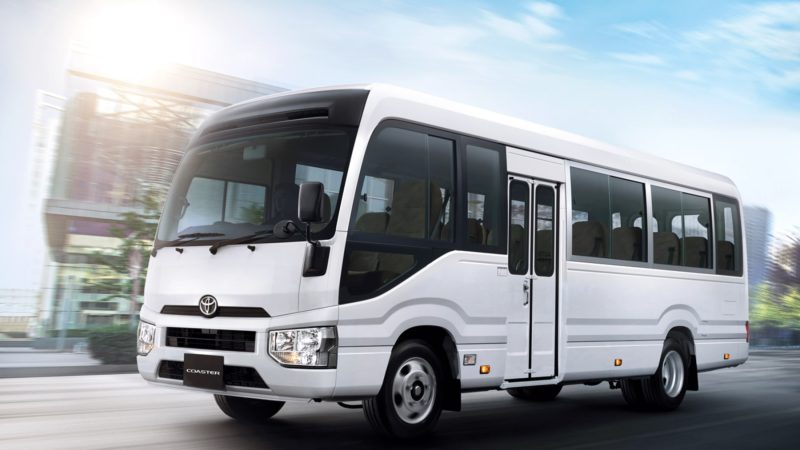 Toyota Coaster ใหม่ เปิดตัวไทย ราคา 2.175 ล้านบาท เครื่องยนต์ดีเซล 2.8 ลิตร เกียร์อัตโนมัติ 6 จังหวะ นั่งได้ 21 ที่นั่ง