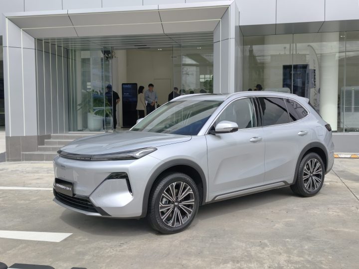 GEELY STARRAY EM-R PRO 699,900 บาท MAX 799,900 บาท 18.4kWh วิ่งไฟฟ้า 104.8 กม. NEDC