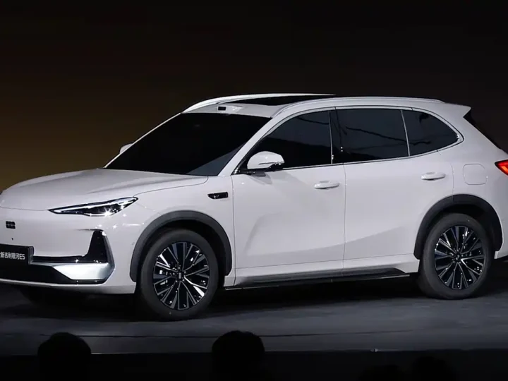 All-NEW GEELY EX5 โฉมใหม่ เปิดขายจีน 628,000 บาท วิ่งได้ 635 กม./ชาร์จ CLTC RWD 333 แรงม้า 800V DC 10-70% 8.25 นาที