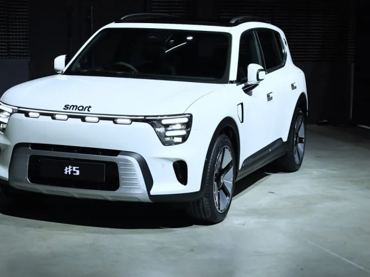 Smart #5 Premium SUV ราคา 1,749,000 บาท ไฟฟ้า 363 แรงม้า แบตเตอรี่ 100 kWh วิ่งไกล 590 กม. WLTP ชาร์จเร็ว 400 kW