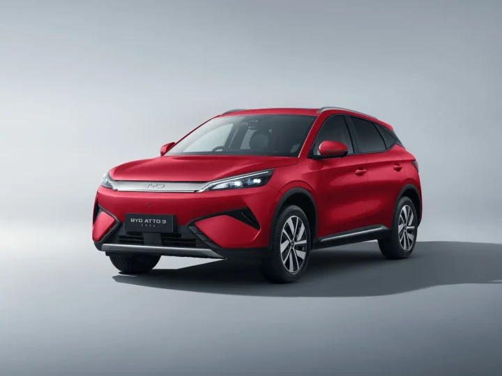 BYD ATTO 3 EX RWD เปิดขายญี่ปุ่นเริ่ม 932,000 บาท วิ่งได้ 620 กม./ชาร์จ WLTC
